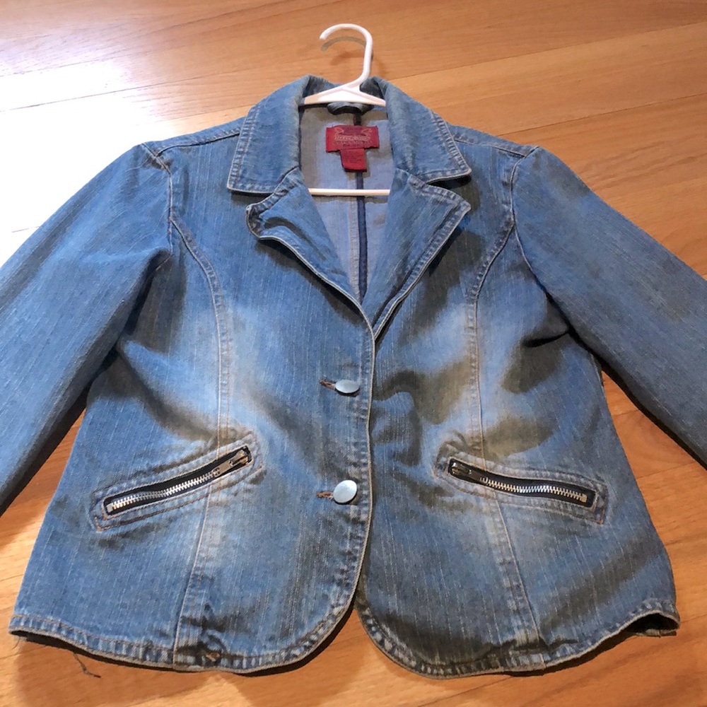 Women’s Jean Jacket Size M